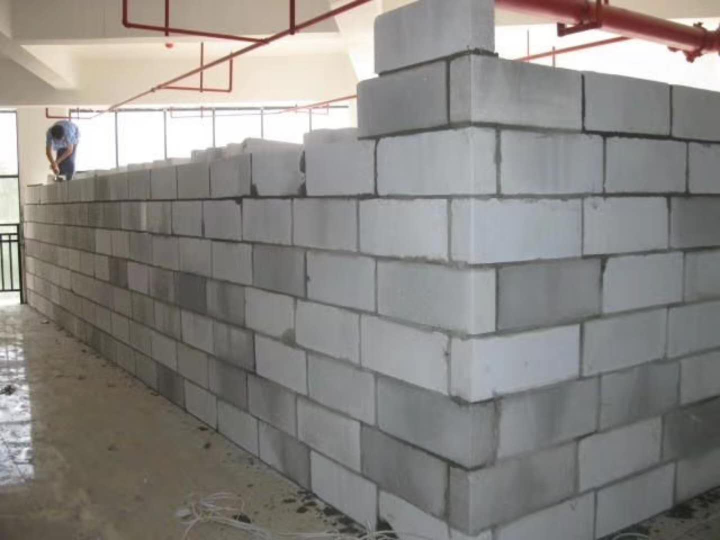 衡东蒸压加气混凝土砌块承重墙静力和抗震性能的研究